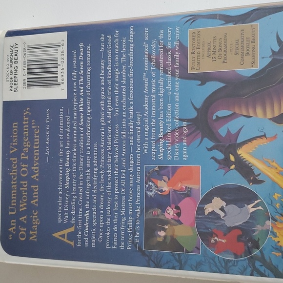 Disney VHS Sleeping Beauty fully restored Limited Edition - Picture 2 of 3